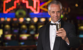 Udnyt de forskellige online casinoers kamp om kunderne