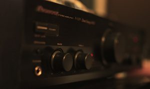 audio-587298_1920