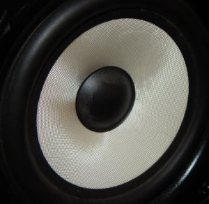 speaker-1165398_1920